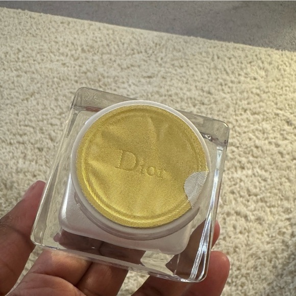 Brand new DIOR Prestige La Crème Texture Essentielle! - Picture 3 of 6